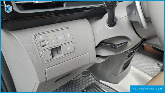 HYUNDAI STARIA HEV 1.6 LOUNGE 7-SEATER