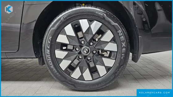 HYUNDAI STARIA HEV 1.6 LOUNGE 7-SEATER