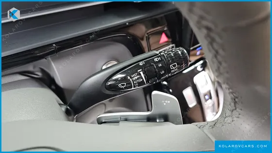 HYUNDAI STARIA HEV 1.6 LOUNGE 7-SEATER