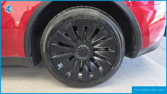 TESLA MODEL Y LONG RANGE AWD