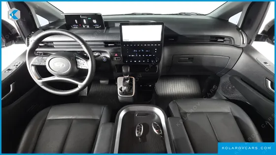 HYUNDAI STARIA L3.5 CARGO 5-SEATER