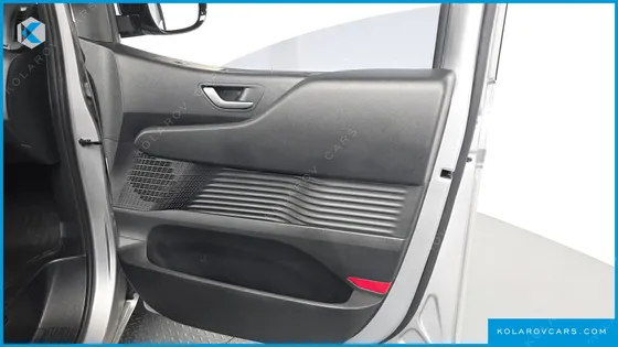 HYUNDAI STARIA L3.5 CARGO 5-SEATER