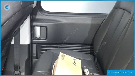 HYUNDAI STARIA L3.5 CARGO 5-SEATER