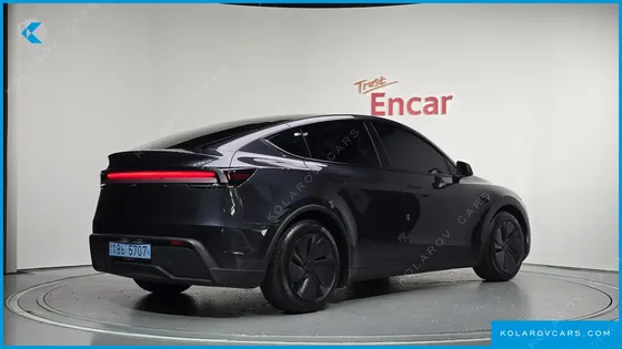 TESLA MODEL Y PREMIUM RWD