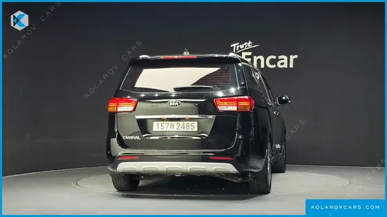 KIA CARNIVAL 9-SEATER LUXURY