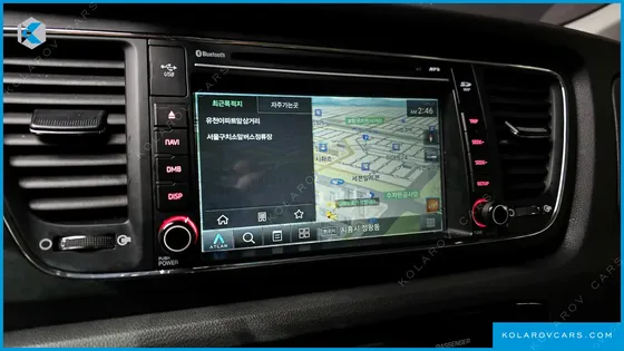 KIA CARNIVAL 9-SEATER LUXURY