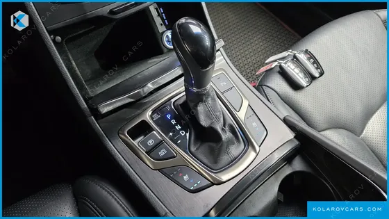 HYUNDAI GRANDEUR HG240 MODERN