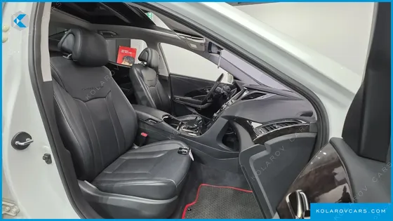 HYUNDAI GRANDEUR HG240 MODERN