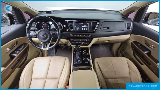 KIA CARNIVAL 9-SEATER HI-LIMOUSINE