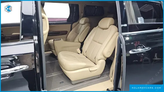KIA CARNIVAL 9-SEATER HI-LIMOUSINE