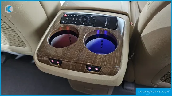 KIA CARNIVAL 9-SEATER HI-LIMOUSINE