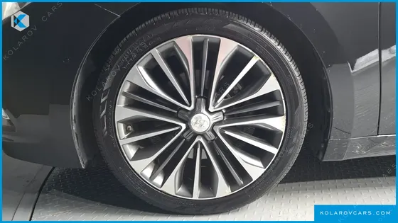 HYUNDAI GRANDEUR HG330 CELEBRITY