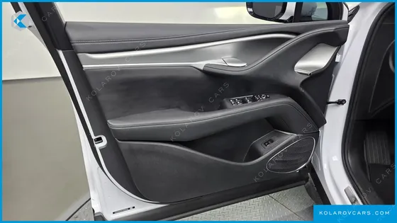 BYD SEALION 7 BASE