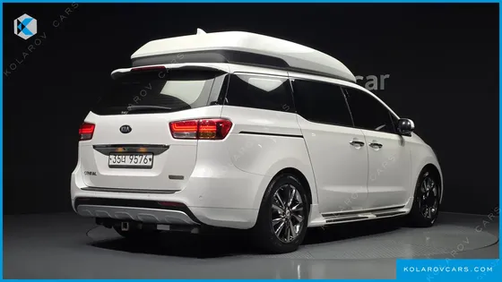 KIA CARNIVAL 9-SEATER HI-LIMOUSINE