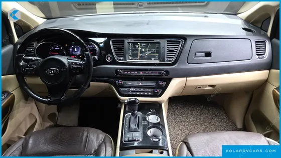KIA CARNIVAL 9-SEATER HI-LIMOUSINE
