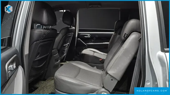 KGM - SSANGYONG KORANDO 4WD CHATEAU 9-SEATER