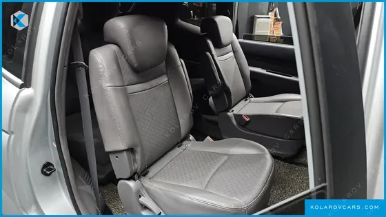 KGM - SSANGYONG KORANDO 4WD CHATEAU 9-SEATER