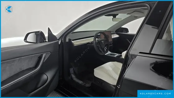 TESLA MODEL Y LONG RANGE AWD