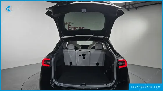 TESLA MODEL Y LONG RANGE AWD