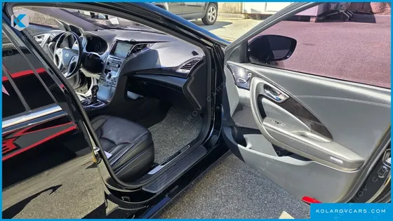 HYUNDAI GRANDEUR HG220 DIESEL MODERN COLLECTION