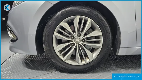 HYUNDAI GRANDEUR HG240 MODERN COLLECTION