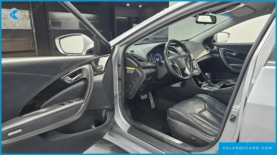 HYUNDAI GRANDEUR HG240 MODERN COLLECTION