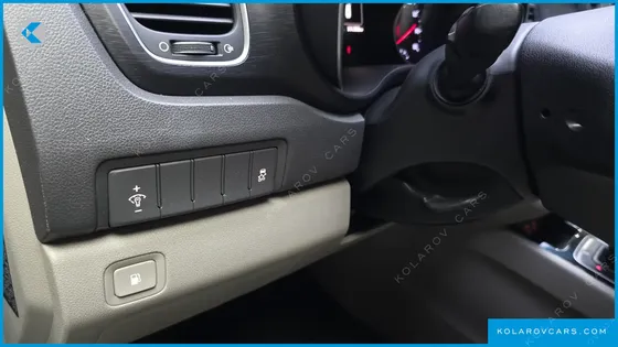 KIA CARNIVAL 11-SEATER OUTDOOR