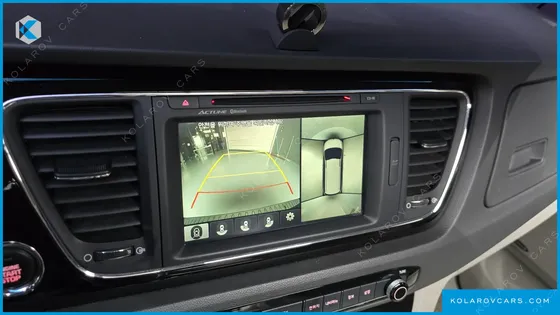 KIA CARNIVAL 9-SEATER NOBLESSE