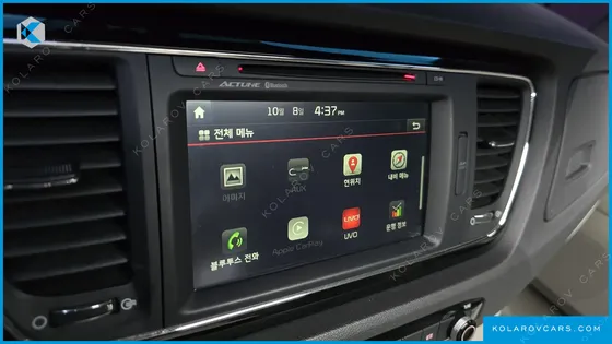 KIA CARNIVAL 9-SEATER NOBLESSE