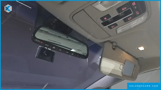 KIA CARNIVAL 9-SEATER NOBLESSE