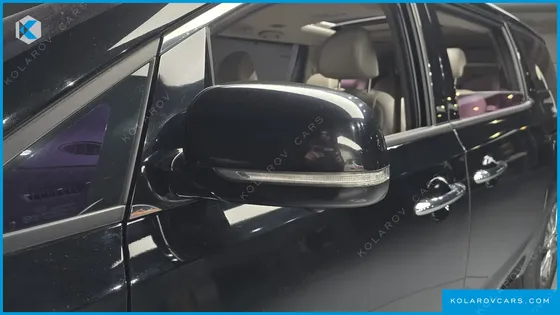 KIA CARNIVAL 9-SEATER NOBLESSE