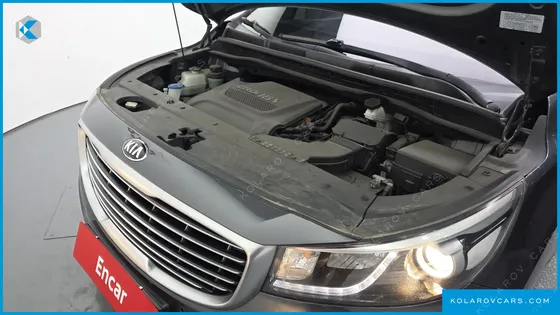 KIA CARNIVAL 9-SEATER PRESTIGE