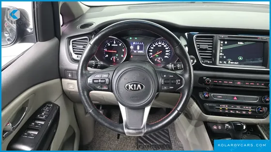 KIA CARNIVAL 9-SEATER PRESTIGE