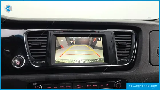 KIA CARNIVAL 9-SEATER PRESTIGE