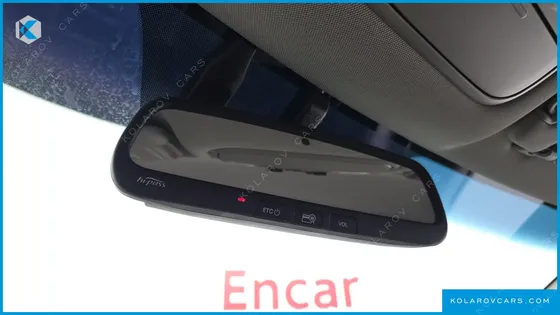 KIA CARNIVAL 9-SEATER PRESTIGE