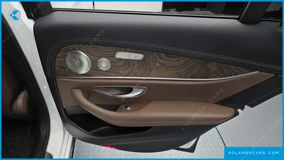 MERCEDES E-CLASS E300E 4MATIC EXCLUSIVE