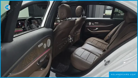 MERCEDES E-CLASS E300E 4MATIC EXCLUSIVE