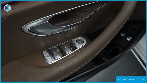 MERCEDES E-CLASS E300E 4MATIC EXCLUSIVE