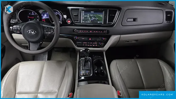 KIA CARNIVAL 9-SEATER NOBLESSE