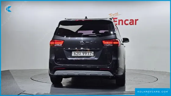 KIA CARNIVAL 9-SEATER PRESTIGE