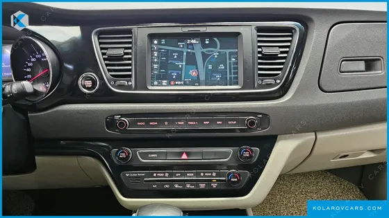 KIA CARNIVAL 9-SEATER PRESTIGE