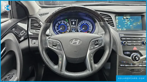 HYUNDAI GRANDEUR HG240 MODERN