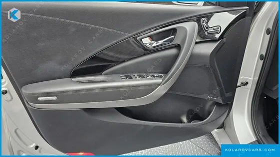 HYUNDAI GRANDEUR HG240 MODERN