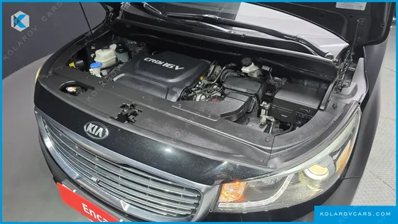 KIA CARNIVAL 9-SEATER PRESTIGE