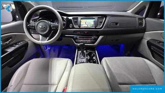KIA CARNIVAL 9-SEATER PRESTIGE