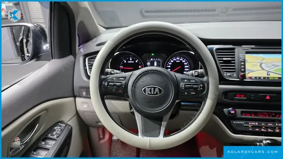 KIA CARNIVAL 9-SEATER PRESTIGE