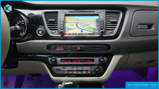 KIA CARNIVAL 9-SEATER PRESTIGE