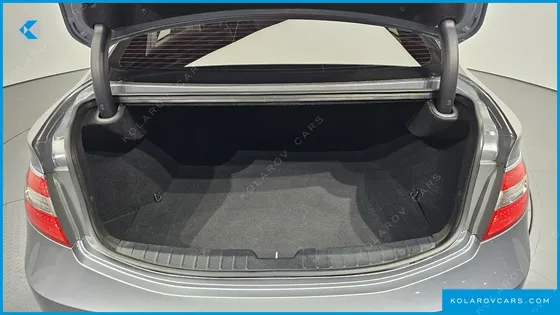 HYUNDAI GRANDEUR HG240 MODERN COLLECTION
