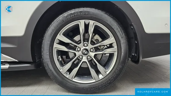 HYUNDAI MAXCRUISE GAS 3.3 4WD