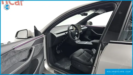TESLA MODEL Y L LONG RANGE AWD